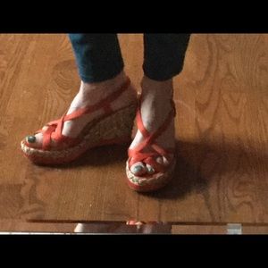 GUESS sateen orange platform sandal